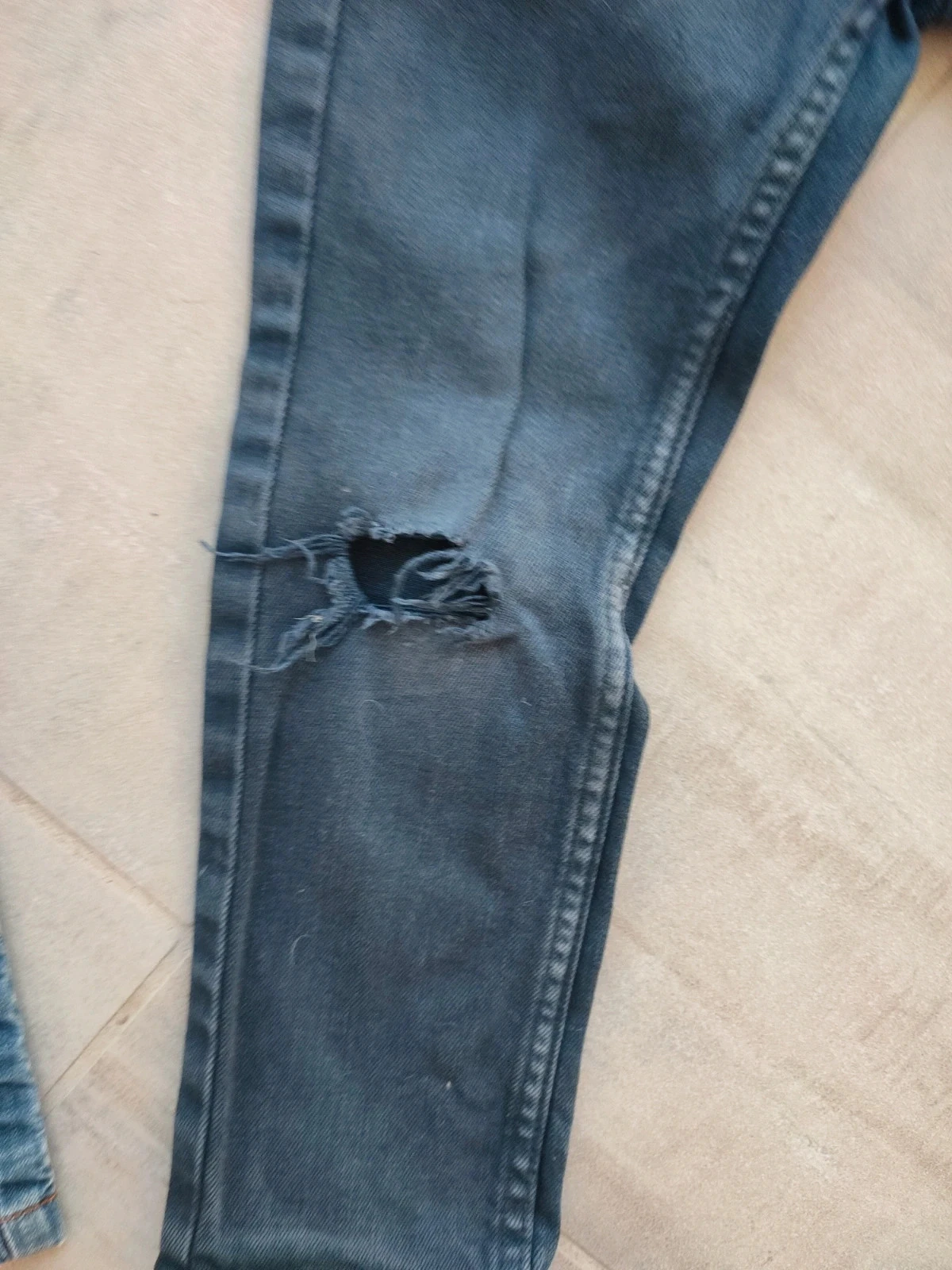 Set of 4-year-old pants in very poor condition – photo 9